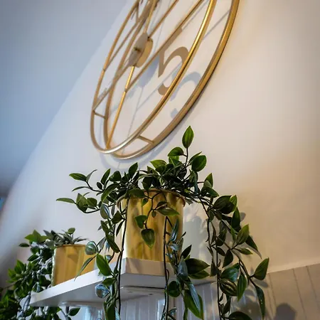 Park View Apartment