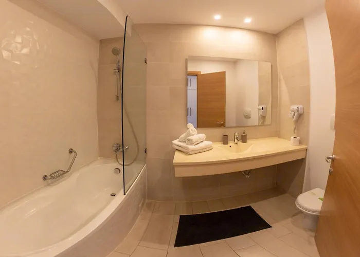 Park View Apartment *